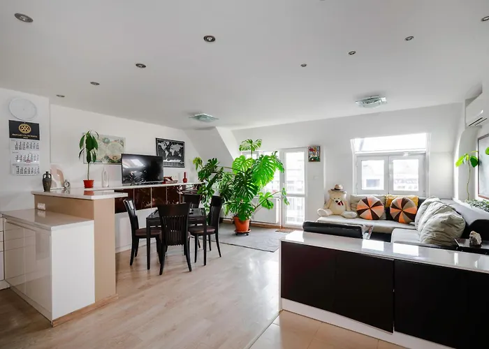 Forest - Spacious 2Bd Apt With Secure Free Parking By Flat Mаnager