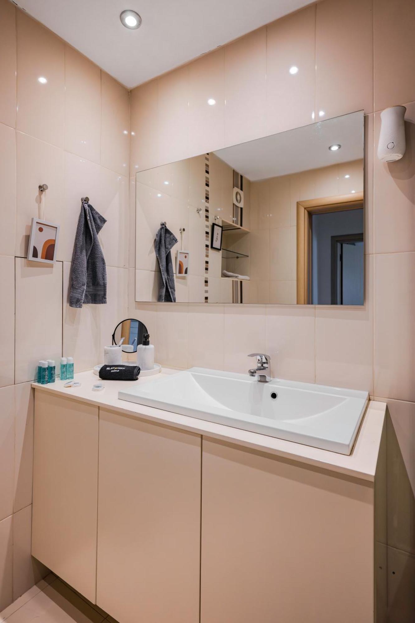 Forest - Spacious 2bd With Secure Free Parking By Flat Mаnager Apartamento