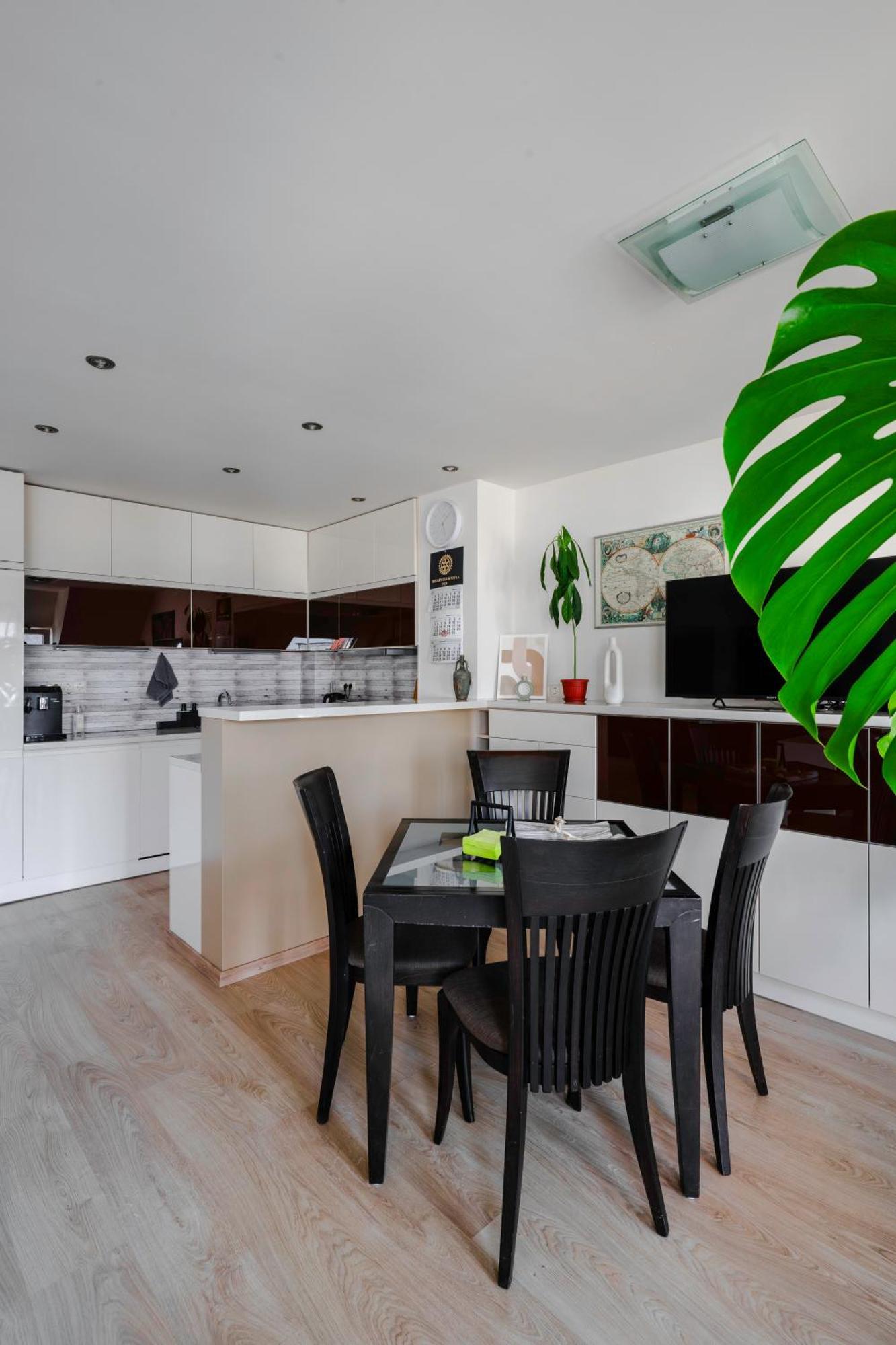 Apartamento Forest - Spacious 2bd With Secure Free Parking By Flat Mаnager *
